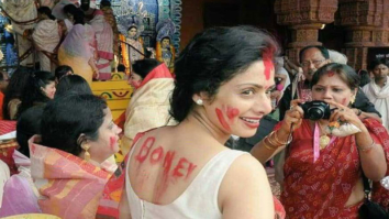 The smiling face of Sridevi during this Durga Pooja ritual will make you miss her even more!