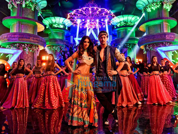 Tiger Shroff - Disha Patani starrer Baaghi 2 recreates ‘Mundiyan To Bach Ke’ in Bhangra style 