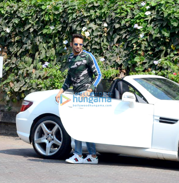 upen patel spotted at the otters club in bandra 2