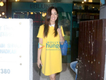 Yami Gautam snapped at BBlunt salon