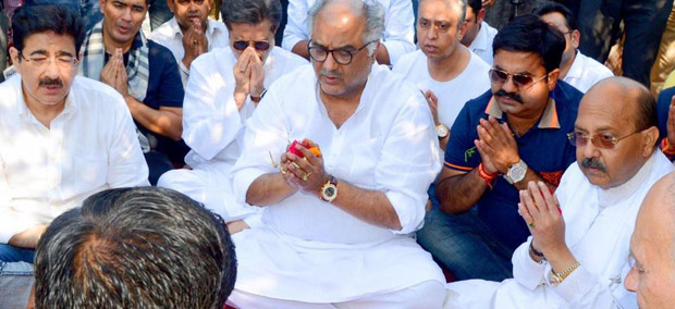 Boney Kapoor and Anil Kapoor immerse Sridevi's ashes in Haridwar