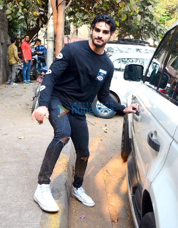 Ahan Shetty spotted at Hakim’s Aalim salon Ahan Shetty spotted at Hakim’s Aalim salon