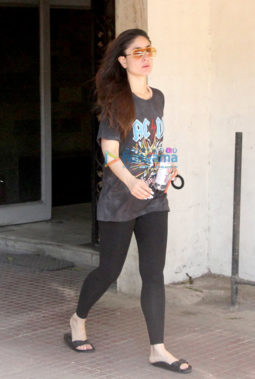 Kareena Kapoor Khan snapped at the gym