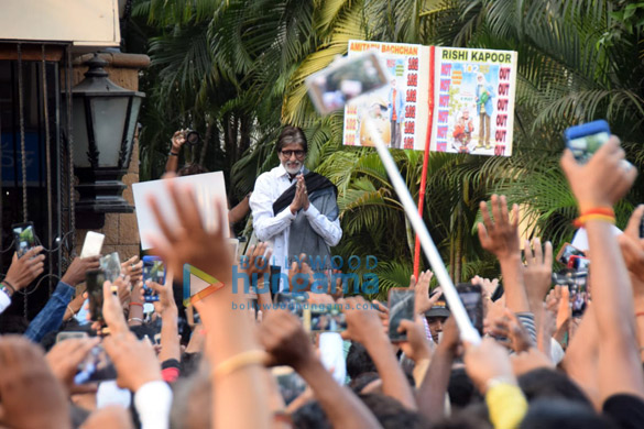 amitabh bachchan snapped meeting fans 6