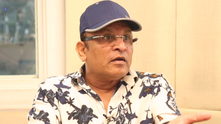 Annu Kapoor BLASTS Over Demonetization | Rapid Fire | Dilip Kumar | Amitabh Bachchan Annu Kapoor BLASTS Over Demonetization | Rapid Fire | Dilip Kumar | Amitabh Bachchan
