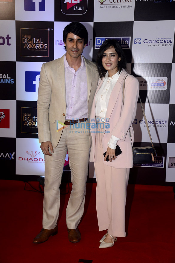 celebs grace alt balajis digital awards 13