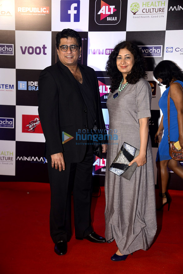 celebs grace alt balajis digital awards 16