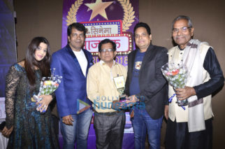 Celebs grace Cinema Aaj Tak Awards 2018