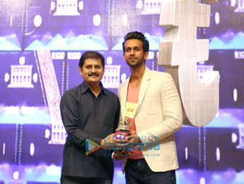 Celebs grace Cinema Aaj Tak Awards 2018