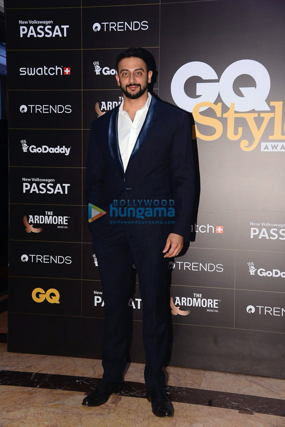 celebs grace gq style awards1 10