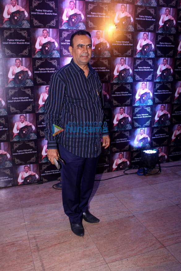 celebs grace ustad ghulam mustafa khans 87th birthday celebration 5