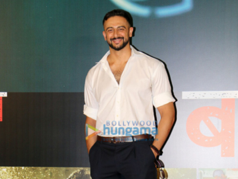 Celebs grace the launch of the track ‘Badla’ song from the film Blackmail
