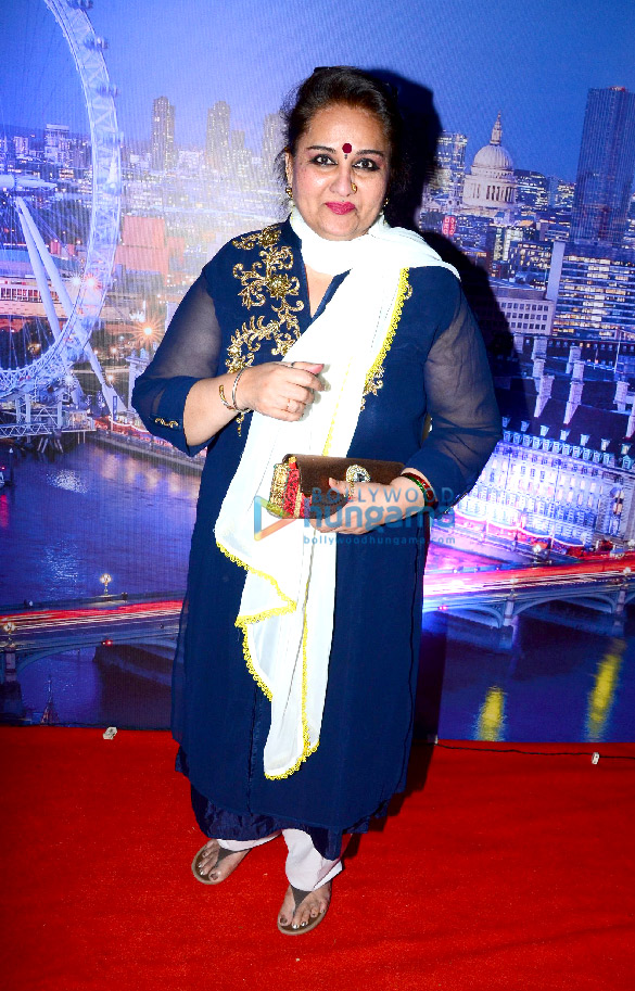 evelyn sharma snapped attending the knight frank india event 2