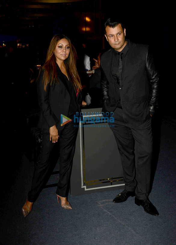 gauri khan snapped at the alchemy show in delhi 7