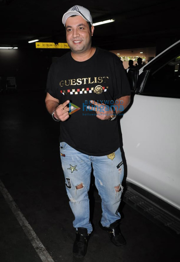 ileana dcruz aftab shivdasani elli avram and others snapped at the airport 0003
