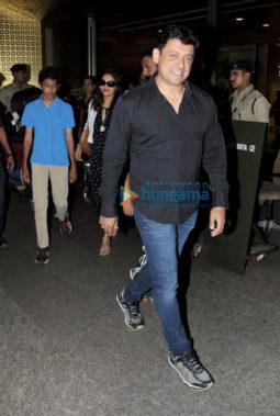 Ileana D’Cruz, Aftab Shivdasani, Elli Avram and others snapped at the airport