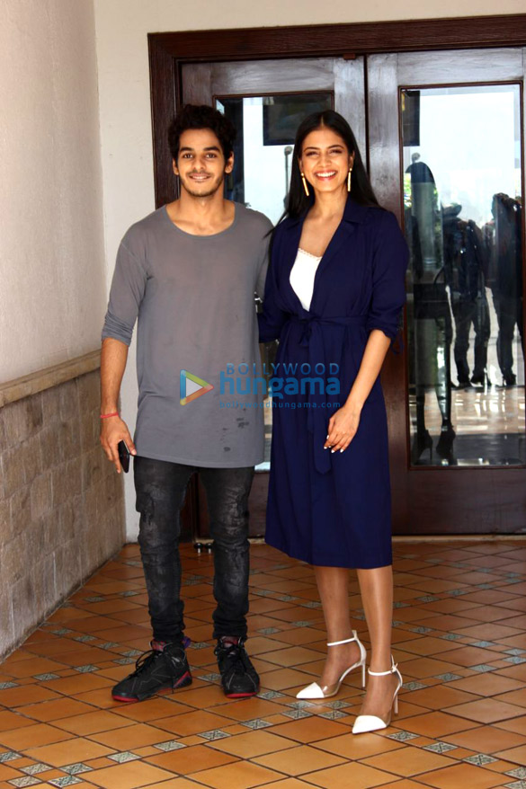 Ishaan Khatter, Malavika Mohanan and Urmila Matondkar snapped at Sun N Sand Hotel in Juhu Ishaan Khatter, Malavika Mohanan and Urmila Matondkar snapped at Sun N Sand Hotel in Juhu