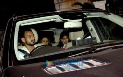 Janhvi Kapoor and Khushi Kapoor snapped at Arjun Kapoor's house