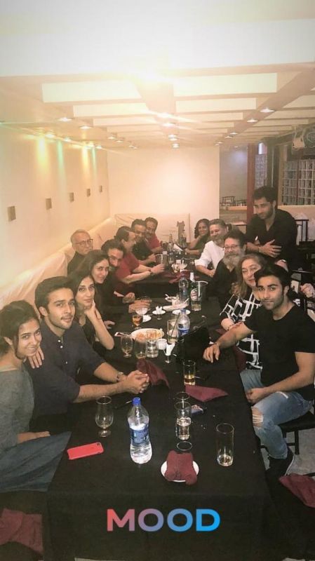 Kareena Kapoor Khan, Saif Ali Khan go for family dinner with extended Kapoor clan sans Taimur 