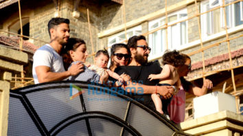 Kareena Kapoor Khan, Saif Ali Khan, Kunal Khemu and Soha Ali Khan snapped with their kids Taimur Ali Khan and Inaaya Naumi in Bandra