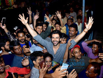 Kartik Aaryan visits G7 Multiplex Gaiety Galaxy Cinema to promote 'Sonu Ke Titu Ki Sweety'