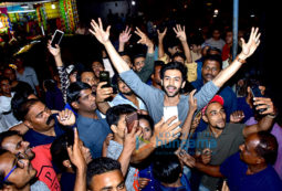 Kartik Aaryan visits G7 Multiplex Gaiety Galaxy Cinema to promote 'Sonu Ke Titu Ki Sweety'