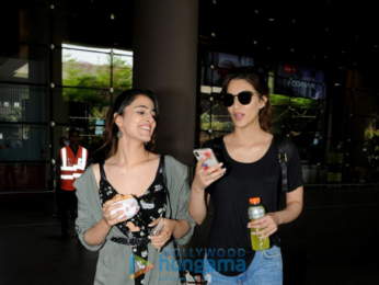 Kriti Kharbanda, Kriti Sanon and others snapped at the airport