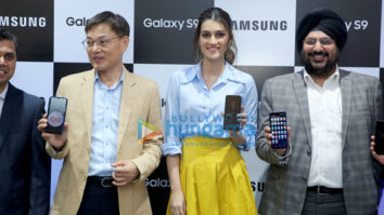 Kriti Sanon launches Samsung S9 mobile phone