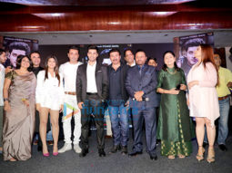 Sunny Deol introduces lead pair of ‘Genius’ Utkarsh Sharma & Ishita Chauhan on Anil Sharma’s birthday