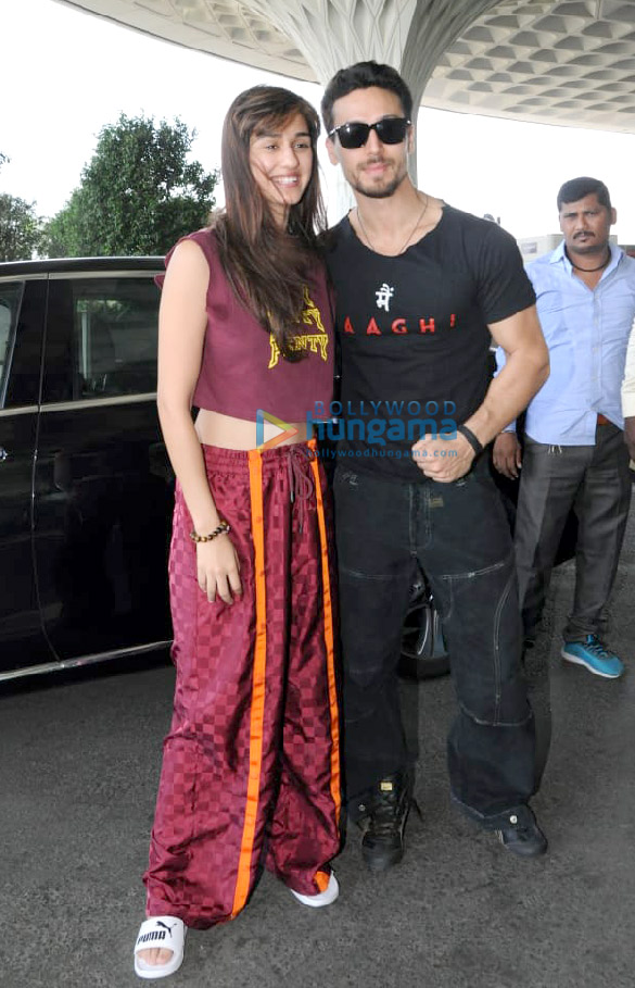 malaika arora kartik aaryan and others snapped at the airport4 1