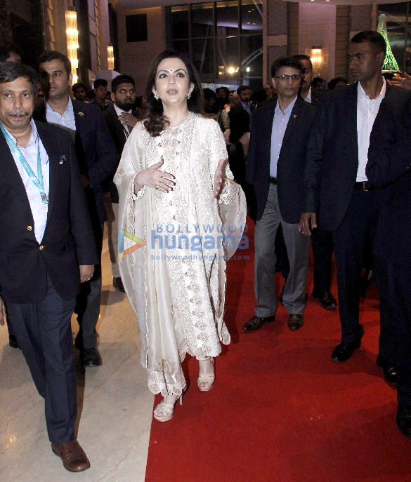 nita ambani snapped at toisa 6