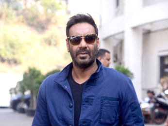 Raid stars Ajay Devgn and Ileana D'cruz snapped with Shilpa Shetty on Super Dancer 2 sets