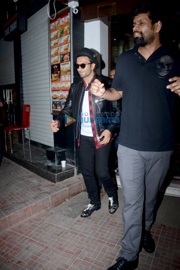 ranveer singh snapped outside bastian in bandra 1
