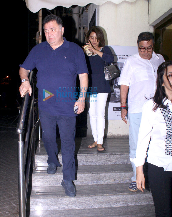 rishi kapoor and neetu singh snapped at pvr juhu 2 2