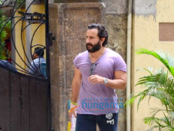 Saif Ali Khan spotted after his gym session in BandraSaif Ali Khan spotted after his gym session in Bandra