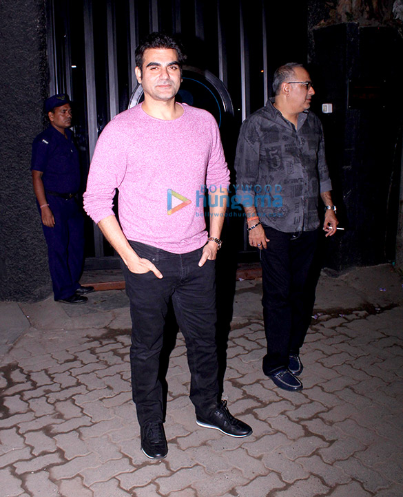 sanjay dutt and others grace the opening of a new lounge 3