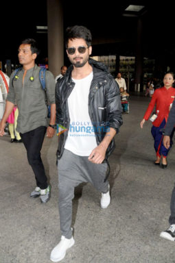 Shahid Kapoor, Vaani Kapoor, Anil Kapoor and others snapped at the airport