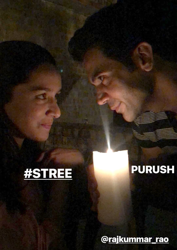 On the sets of STREE: Shraddha Kapoor and Rajkummar Rao indulge in Dil Se jugalbandi and Shah Rukh Khan will definitely love it! On the sets of STREE: Shraddha Kapoor and Rajkummar Rao indulge in Dil Se jugalbandi and Shah Rukh Khan will definitely love it!