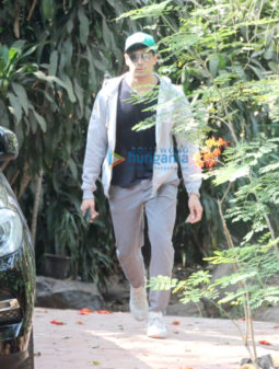 Sidharth Malhotra spotted at dance class in Bandra