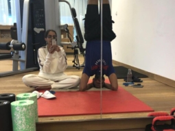 Sonam Kapoor captures rumoured boyfriend Anand Ahuja doing a headstand
