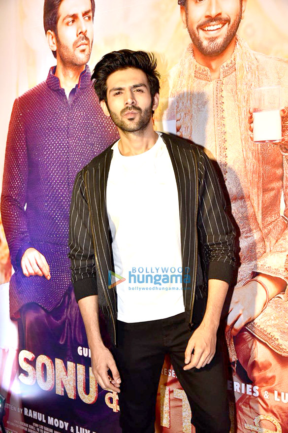 success party of sonu ke titu ki sweety 4