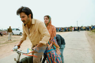 On The Sets Of The Movie Sui Dhaaga - Made In India