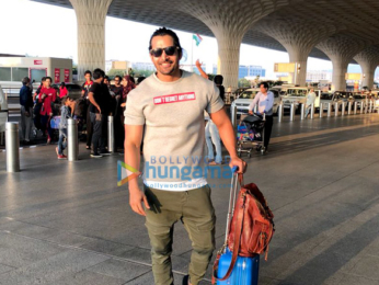 Sunny Leone and Sidharth Malhotra and others snapped at the airport