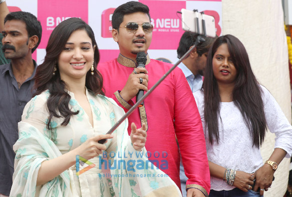 tamannaah bhatia launches the b new smart mobile store 3