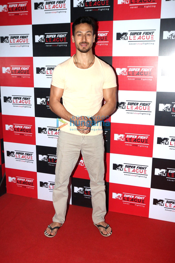 tiger shroff snapped at the mtv super fight league 4