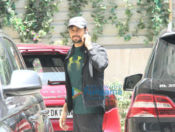 Aditya Roy Kapur, Sidharth Malhotra, Shahid Kapoor and Nidhhi Agerwal snapped at the gym