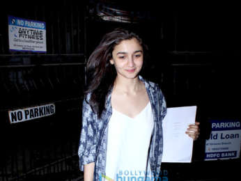 Alia Bhatt snapped with her mother at Kromakay salon in Juhu