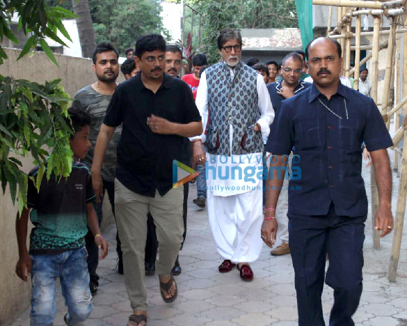 amitabh bachchan spotted in versova 6