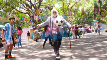 Amitabh Bachchan surprised kids with his exemplary football skills during the shoot of 102 Not Out