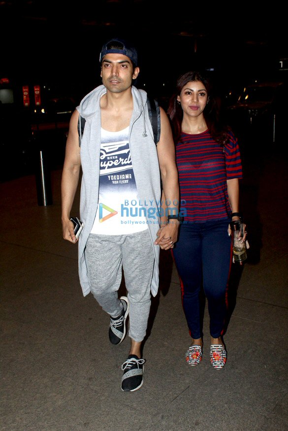 anushka sharma neha dhupia and others snapped at airport 4